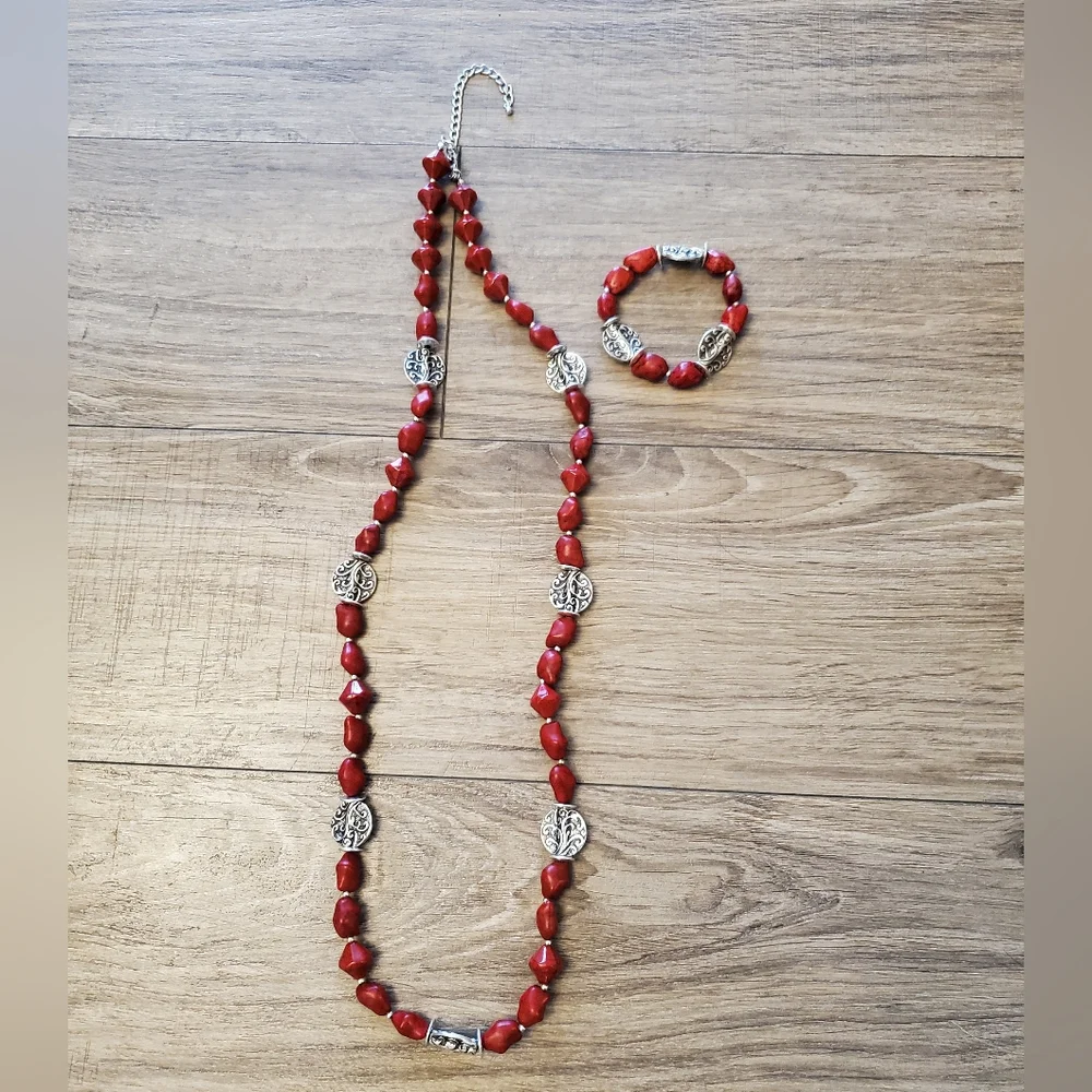 Premier Designs Salsa Necklace and Bracelet
